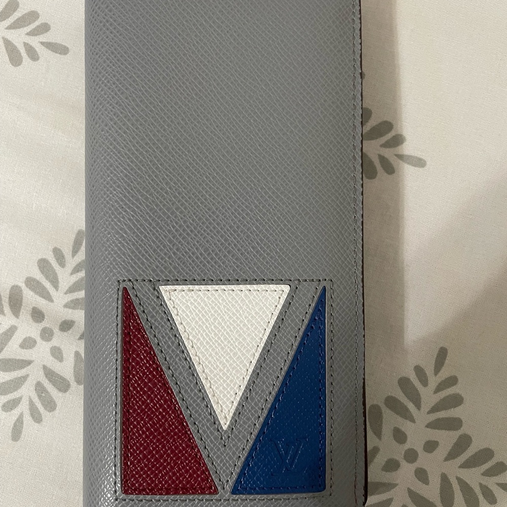 NWOT women’s wallet